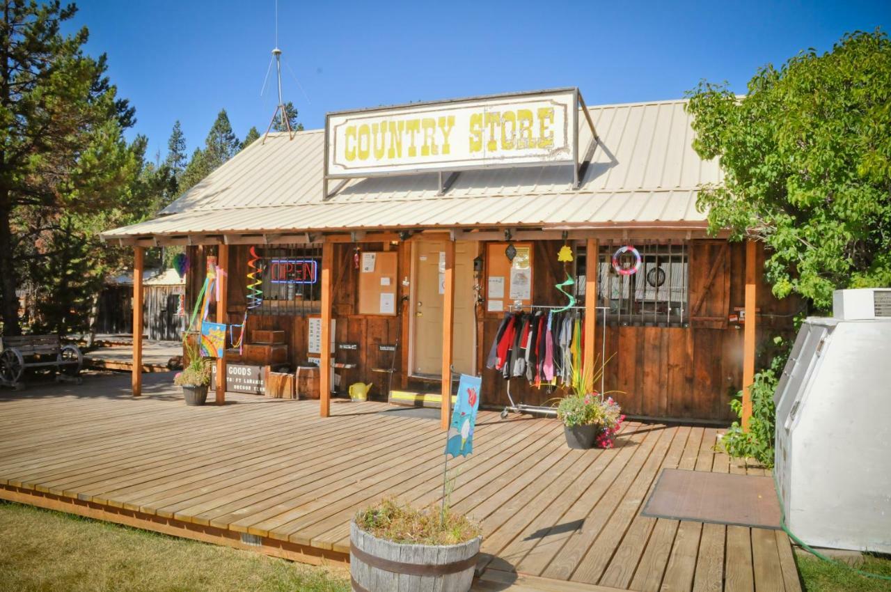 Bend-Sunriver Camping Resort Wheelchair Accessible Yurt 13 외부 사진