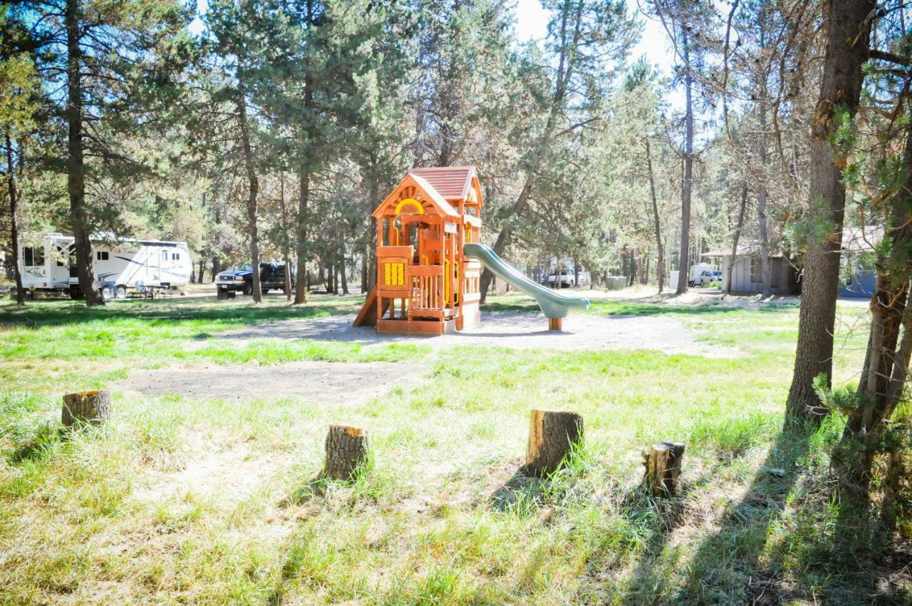 Bend-Sunriver Camping Resort Wheelchair Accessible Yurt 13 외부 사진